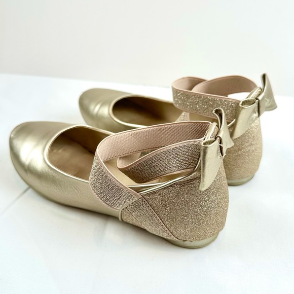 Girl’s Kenneth Cole Reaction Tap Glitz Metallic Gold Ballet Flats - Picture 3 of 10